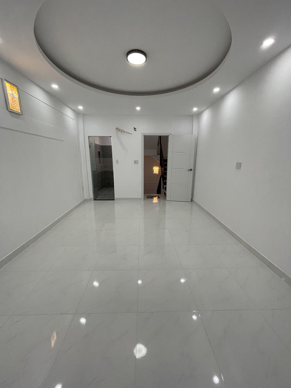 Bán nhà Nguyễn Đình Chính, Quận Phú Nhuận Siêu phẩm 4 lầu t.kế Singapore - gần Nguyễn Văn Trỗi